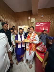 मुख्यमंत्री पुष्कर सिंह धामी ने कामाख्या देवी मंदिर में की पूजा-अर्चना