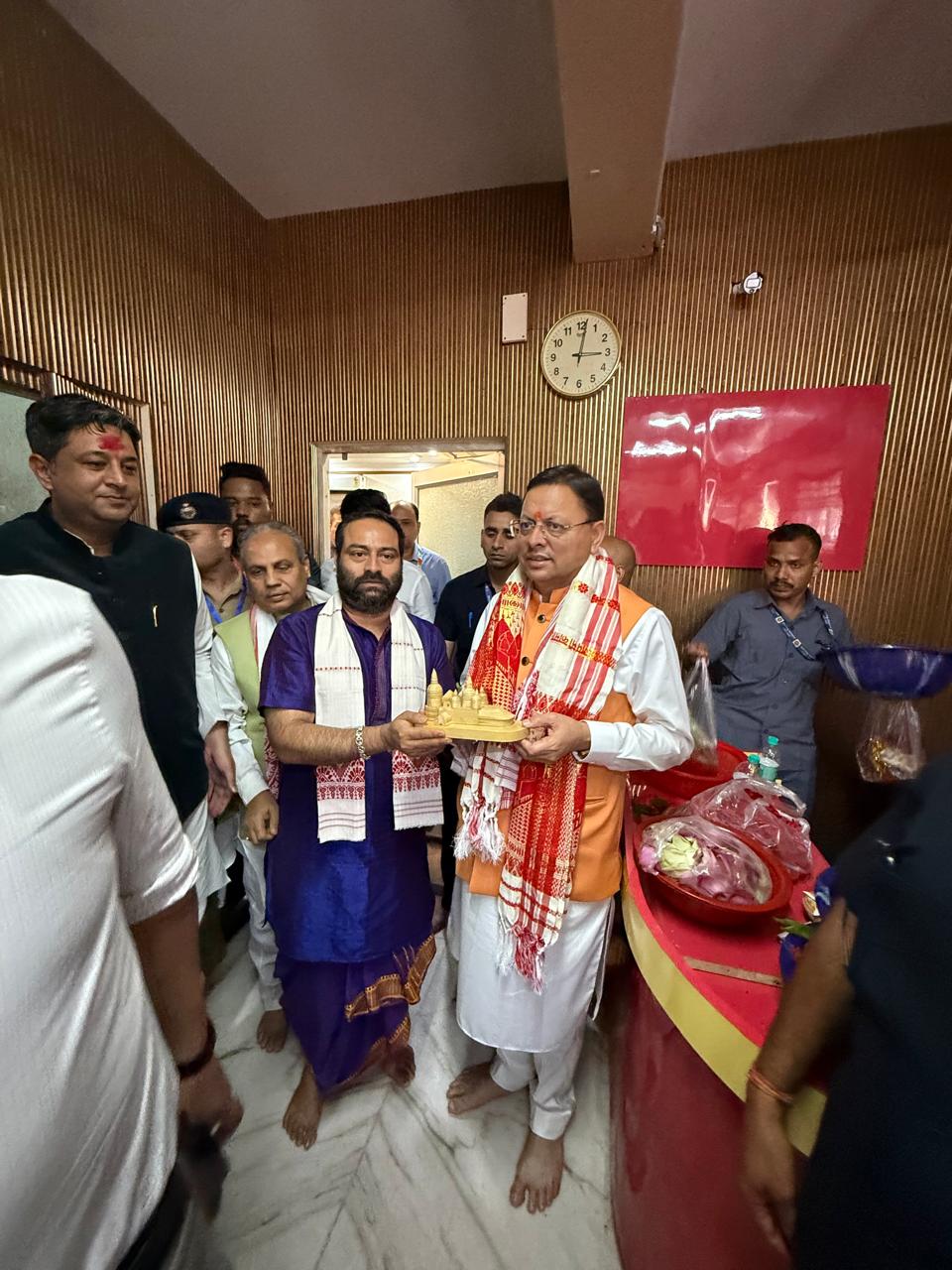 मुख्यमंत्री पुष्कर सिंह धामी ने कामाख्या देवी मंदिर में की पूजा-अर्चना