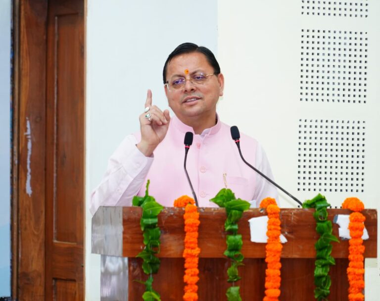 बड़ी खबर : सीएम धामी का बड़ा बयान, देवभूमि में सड़कों पर नमाज़ नहीं होने देंगे, कानून से ऊपर कोई नहीं