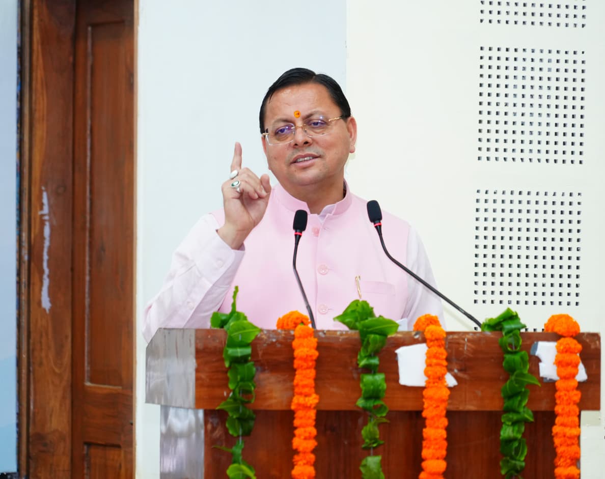 बड़ी खबर : सीएम धामी का बड़ा बयान, देवभूमि में सड़कों पर नमाज़ नहीं होने देंगे, कानून से ऊपर कोई नहीं