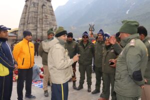 अर्पण यदुवंशी, सेनानायक SDRF पहुँचे ग्राउंड जीरो पर, केदारनाथ धाम एवं पैदल मार्ग का निरीक्षण व व्यवस्थाओं का लिया जायजा