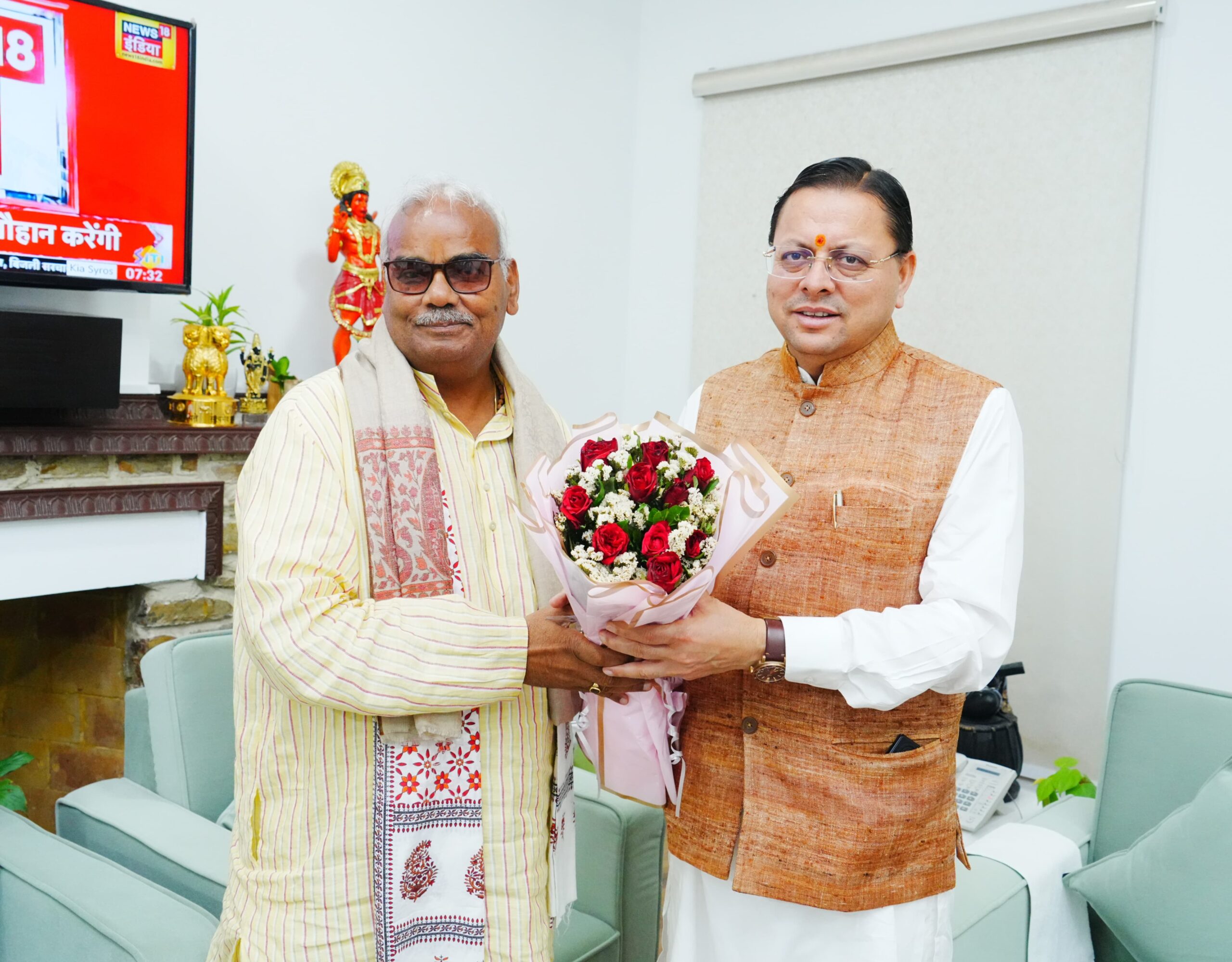 मुख्यमंत्री पुष्कर सिंह धामी से राजस्थान सरकार के कैबिनेट मंत्री मदन दिलावर ने की शिष्टाचार भेंट