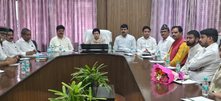 प्रदेश दौरे पर पहुंची कांग्रेस प्रभारी ने कार्यकर्ताओं में भरा जोश, संगठन मजबूती और चुनावी रणनीति पर हुआ मंथन