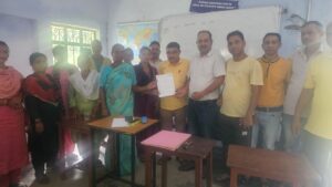 शीला प्राथमिक विद्यालय में वर्षों से नहीं अंग्रेजी शिक्षक, अभिभावकों ने बीईओ से लगाई गुहार